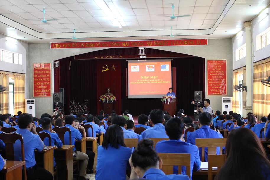 Bắc Giang: Khai mạc Lớp tập huấn cán bộ Đoàn - Hội năm 2016