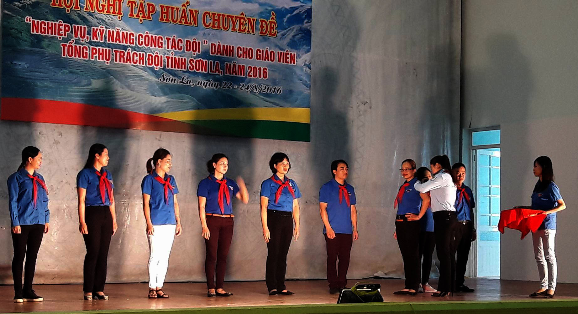 Khai mạc Hội nghị tập huấn chuyên đề “Kỹ năng, nghiệp vụ công tác Đội” dành cho đội ngũ Giáo viên - Tổng phụ trách Đội thuộc địa bàn tỉnh Sơn La, năm 2016.