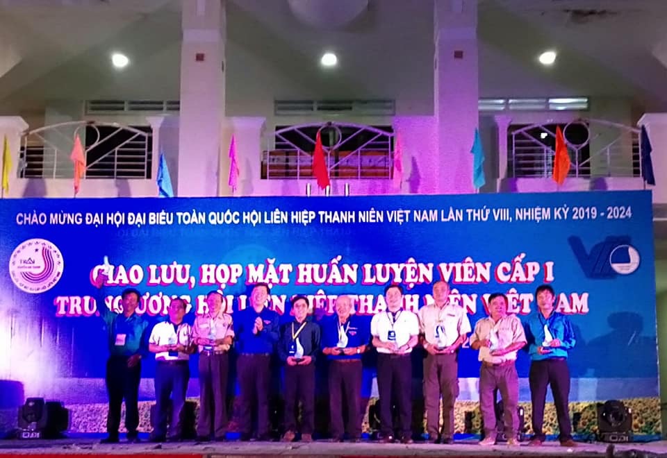 Vững lý luận, giỏi kỹ năng, cháy đam mê