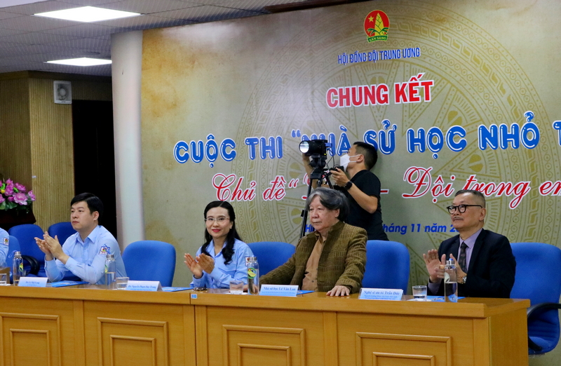 Trao hai giải Nhất cuộc thi kể chuyện lịch sử “Nhà sử học nhỏ tuổi” năm 2021