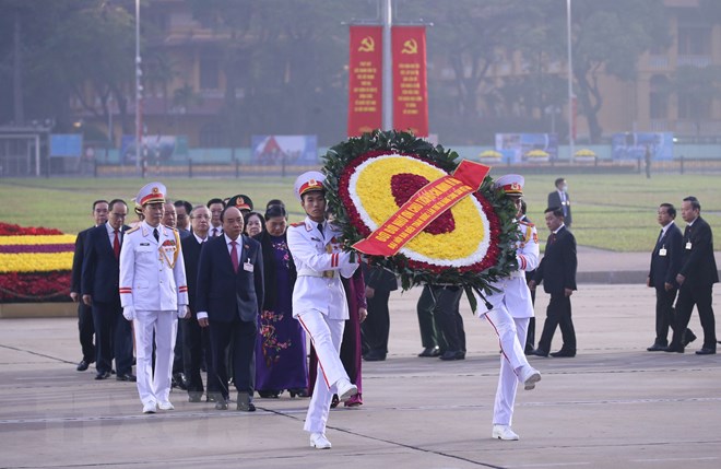 Đại hội lần thứ XIII của Đảng bước vào ngày làm việc đầu tiên