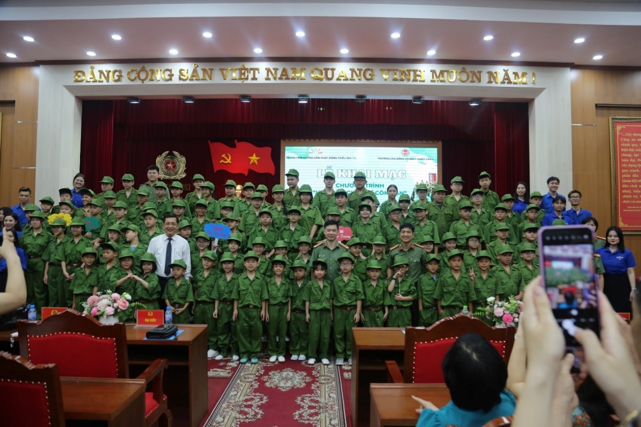https://cdannd1.bocongan.gov.vn/api/Resources/Images/2024/6/15/2505-56-30.jpg