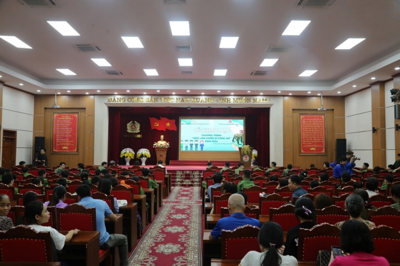https://cdannd1.bocongan.gov.vn/api/Resources/Images/2024/6/15/605-54-58.jpg