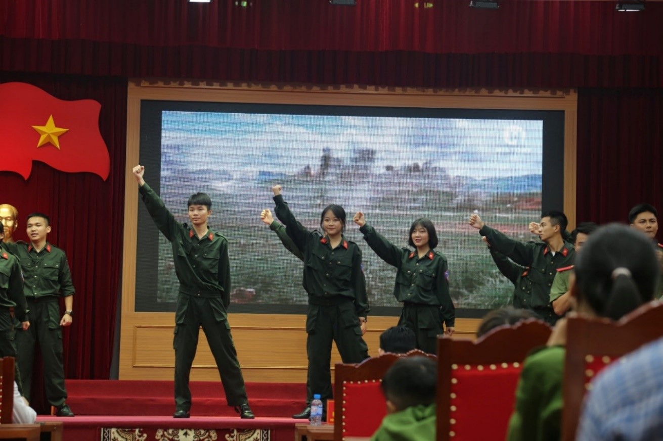 https://cdannd1.bocongan.gov.vn/api/Resources/Images/2024/6/15/1405-53-35.jpg